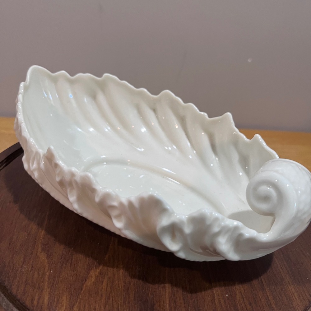 Vtg Lenox Porcelain Leaf Bowl Shreve Crump & Low‎ Boston Cream Scalloped Regency